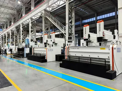 EDM (Máquina de descarga elétrica)